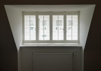 Falt- Klappanlage in der Fensternische